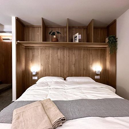 Unique Living Born Apartments & Studios Barcelona Bagian luar foto