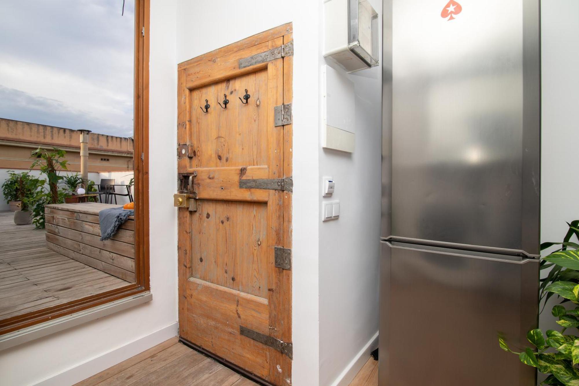 Unique Living Born Apartments & Studios Barcelona Bagian luar foto