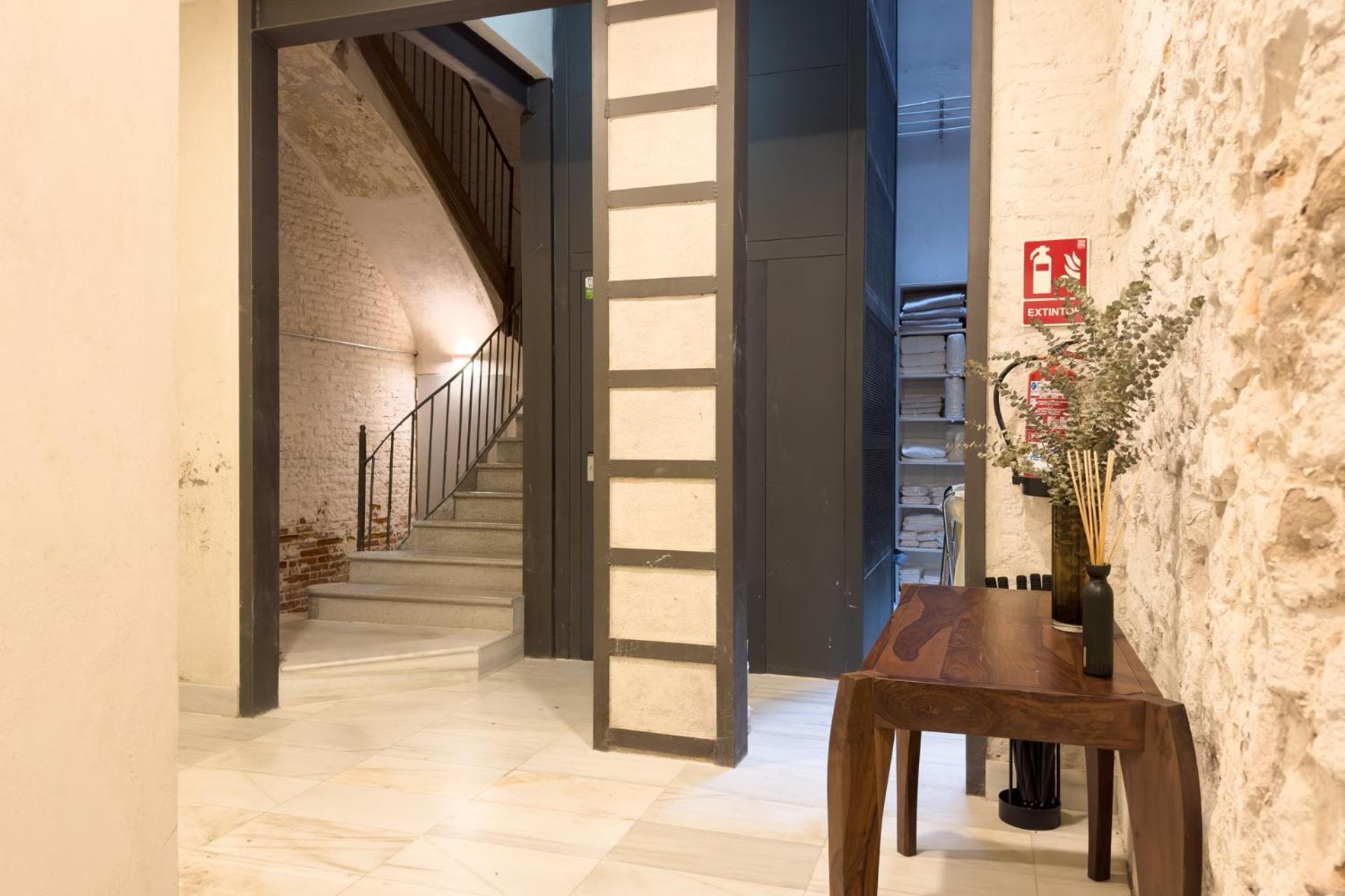 Unique Living Born Apartments & Studios Barcelona Bagian luar foto